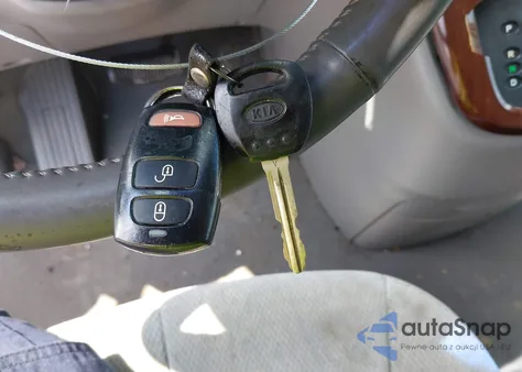 2007 Kia Sedona Ex from USA, damaged, VIN KNDMB233576159973